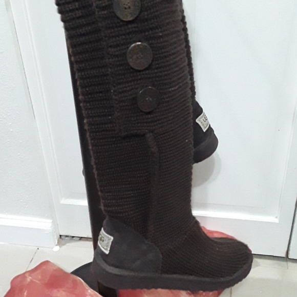 Ugg boots - Picture 3 of 8